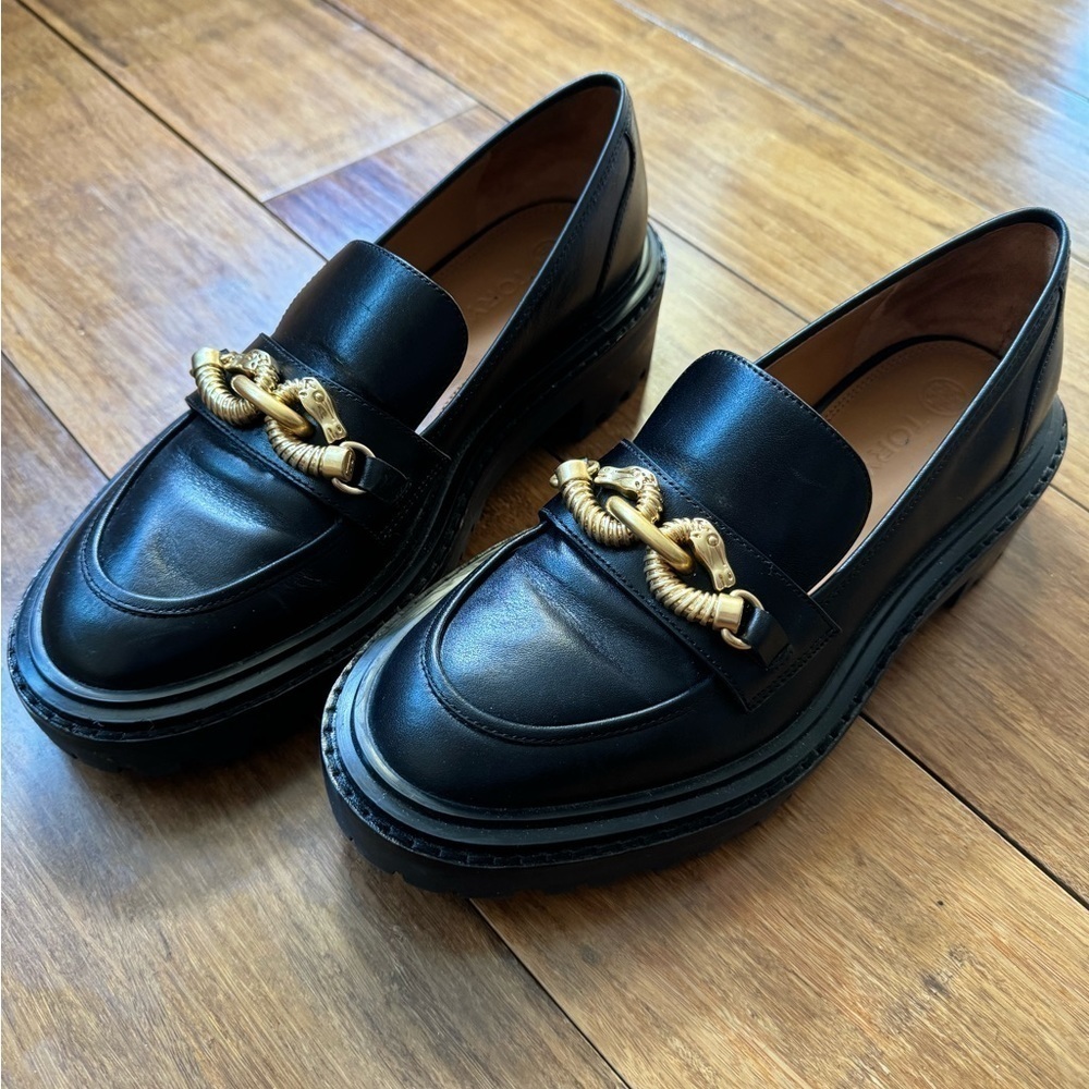 Tory Burch Jessa Lug Sole Loafers – Black Leather, Gold Horsebit, Size 7